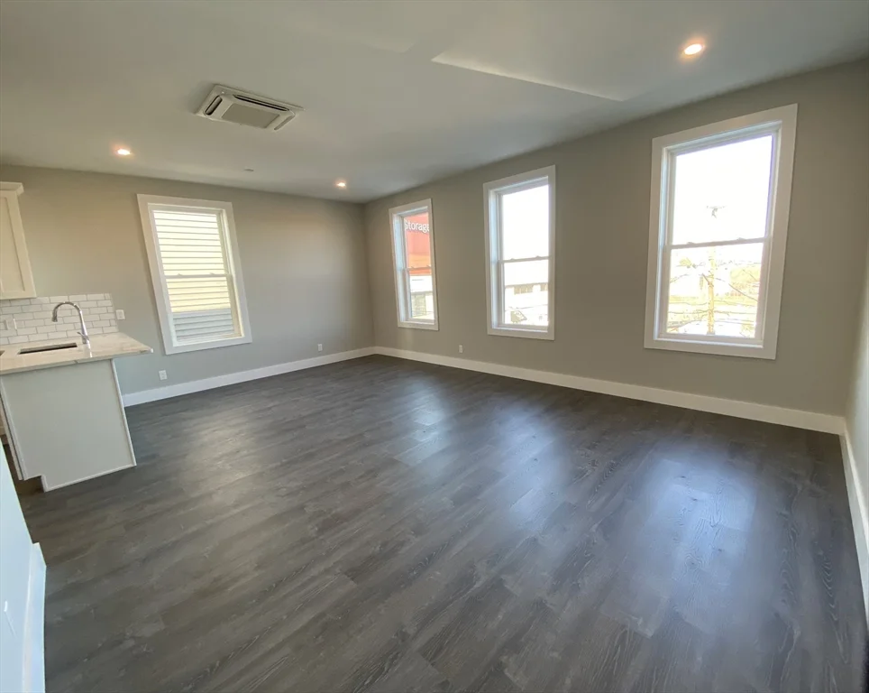 24 Norwood St, Dorchester