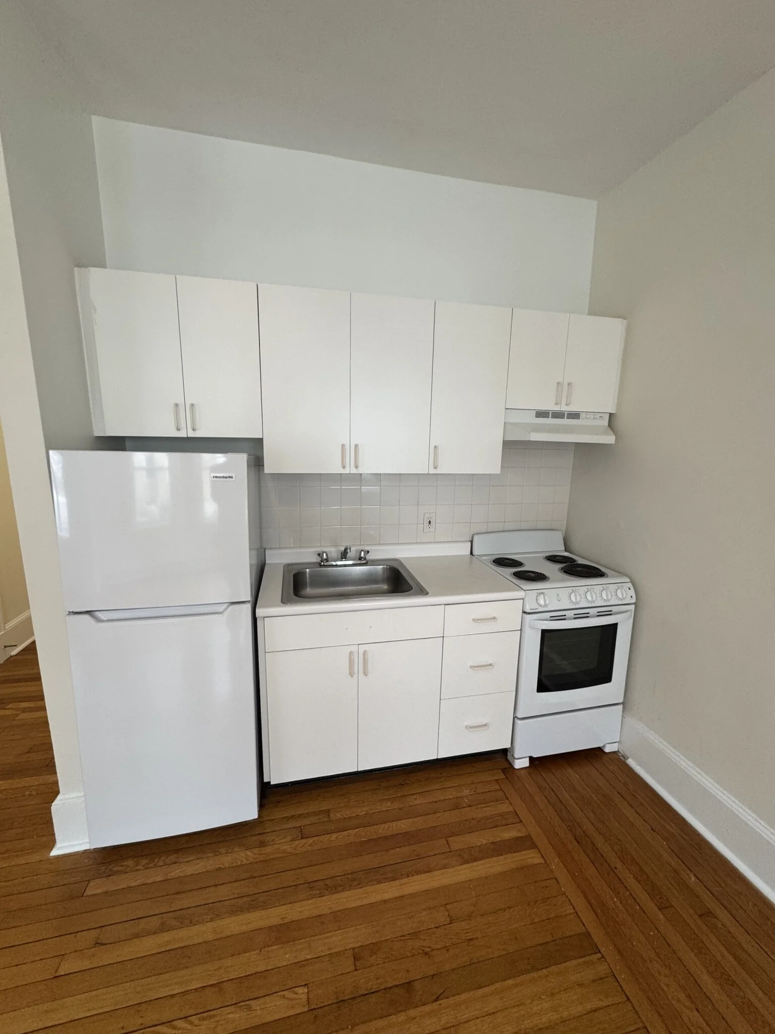 17 Fairbanks St, Coolidge Corner