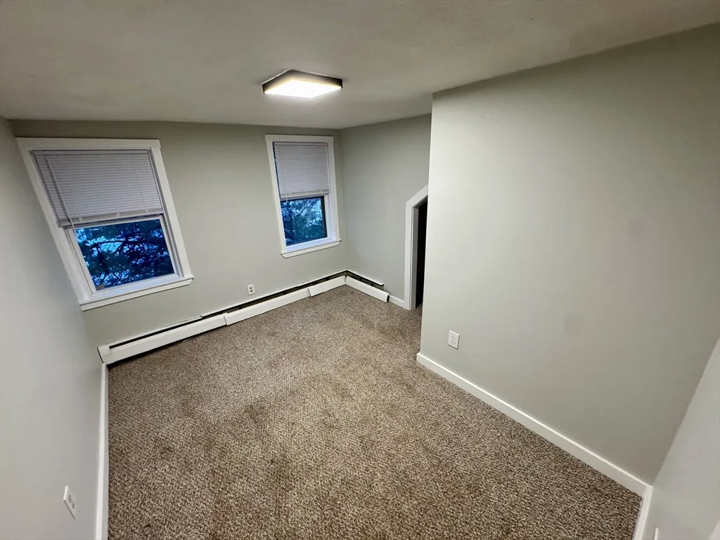 25 1/2 Porter St, Taunton