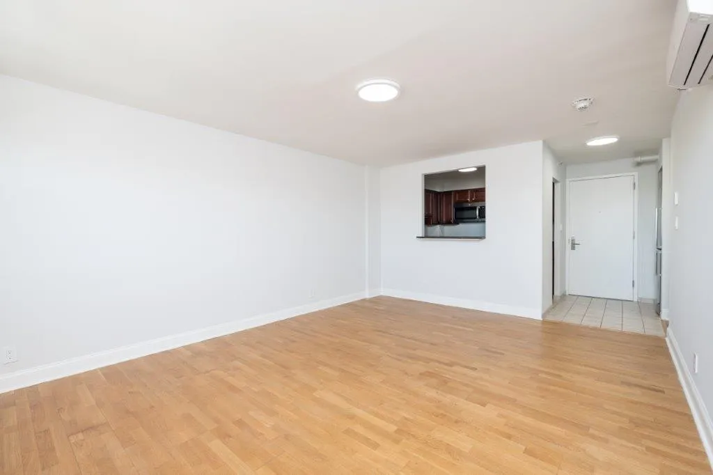 1410 Columbia Rd, South Boston