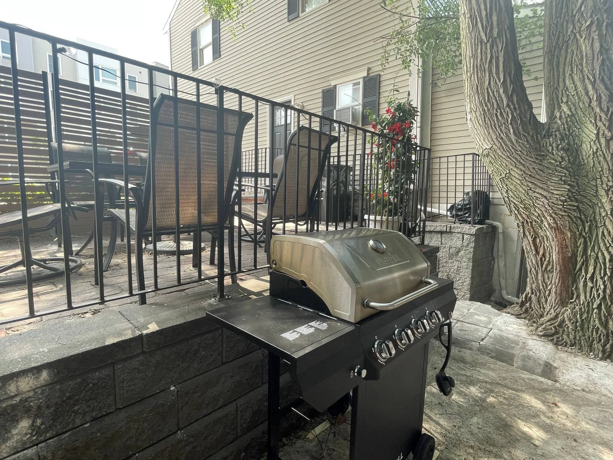 273 Dorchester St, South Boston