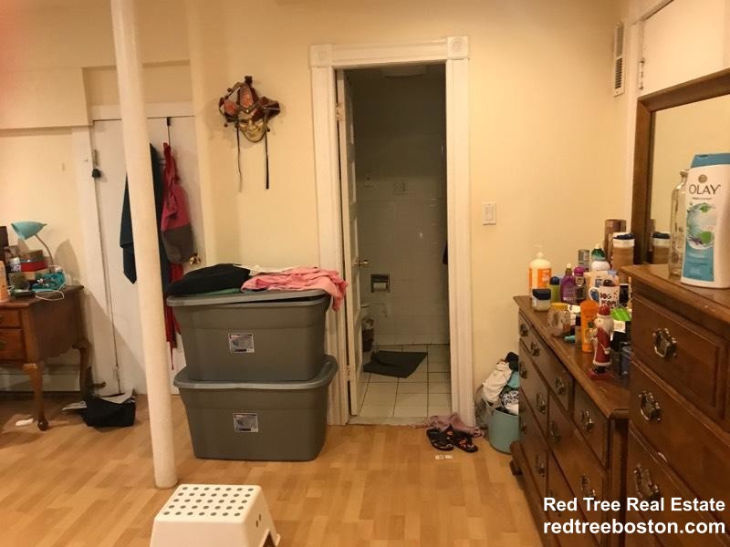 12 Dean Rd, Brookline