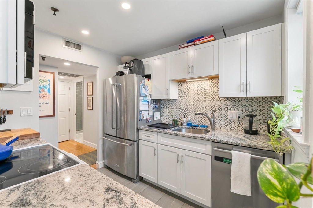 416 Commonwealth Ave, Back Bay