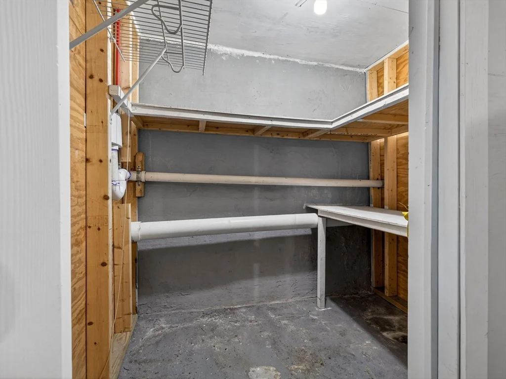 238 Havre St, East Boston