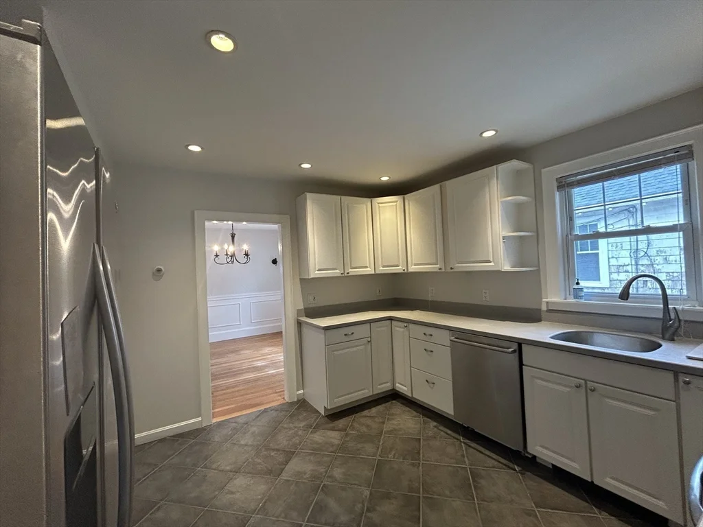 4 Harvard Rd, Belmont