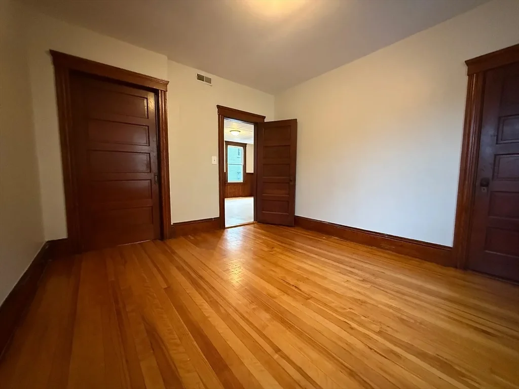 38 Ames St, Worcester