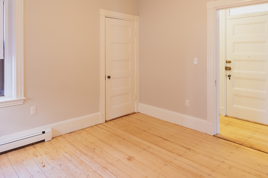 41 Harvard St, Central Village