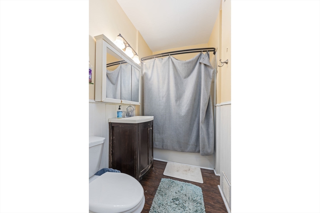 21 Royal St, Allston