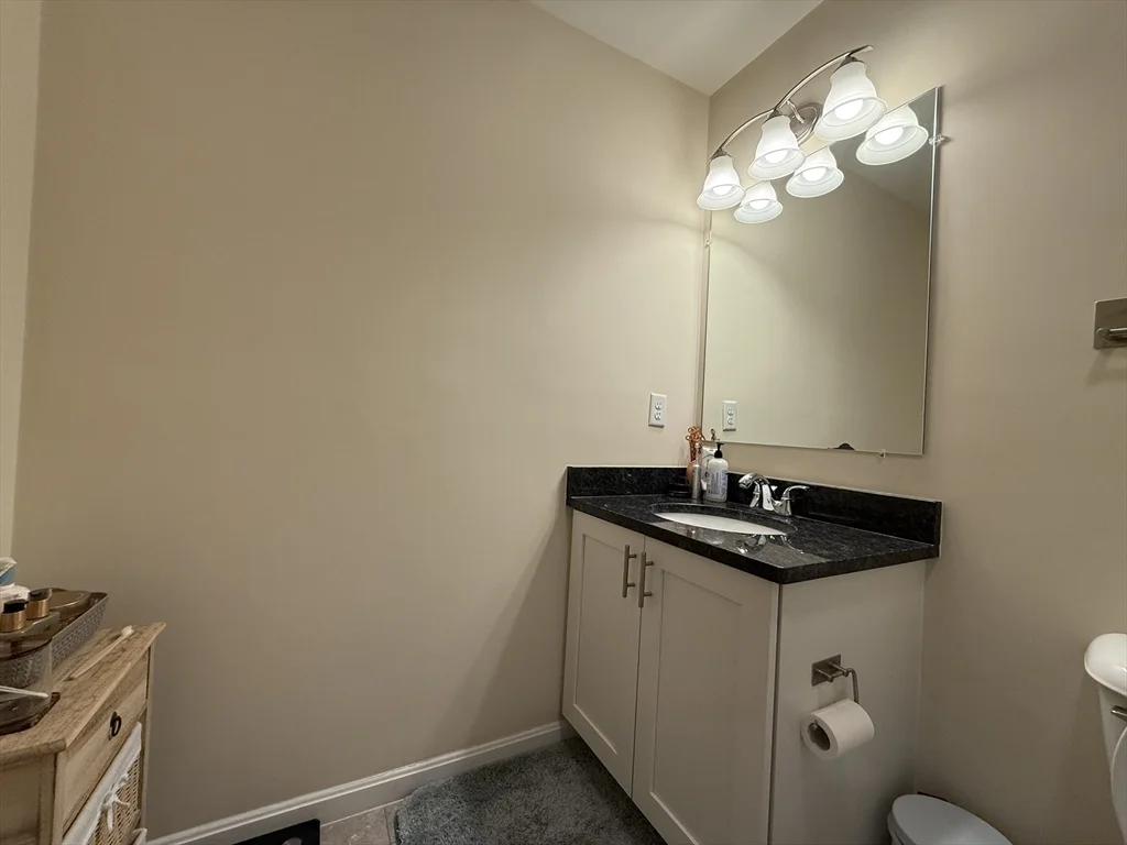 32 John Hancock Dr, Ashland