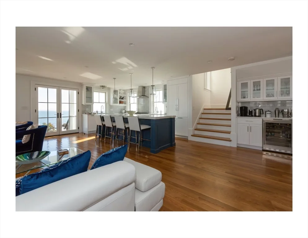 153 Bayside Rd, Quincy