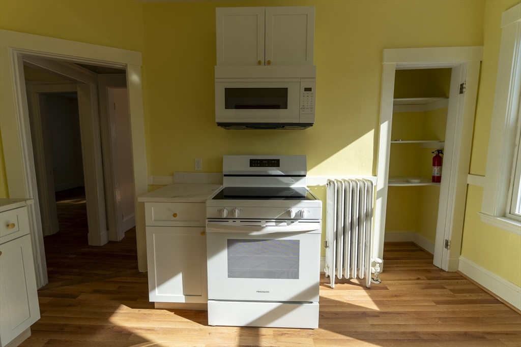 95 Bourne St, Boston