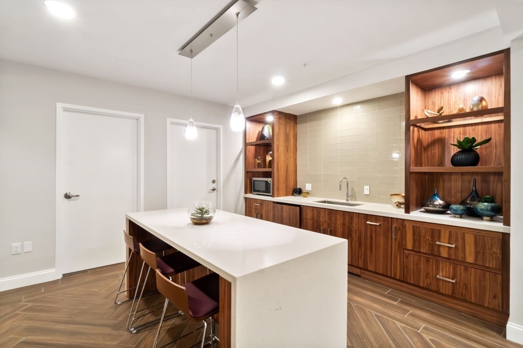 771 Harrison Ave, South End