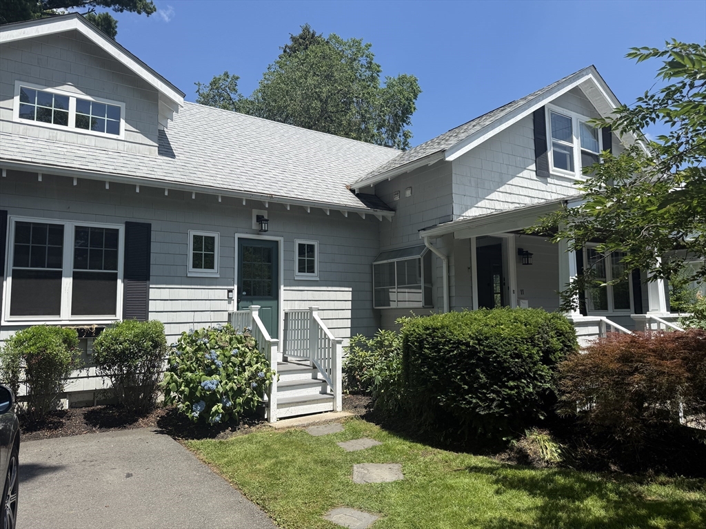 11 Durant Rd, Wellesley