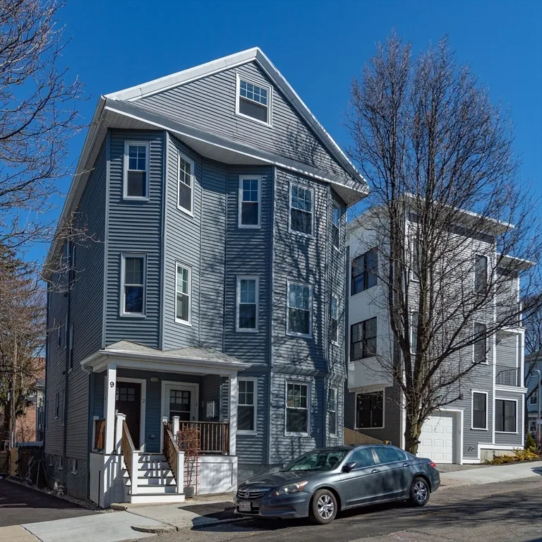 9 Cornwall St, Jamaica Plain