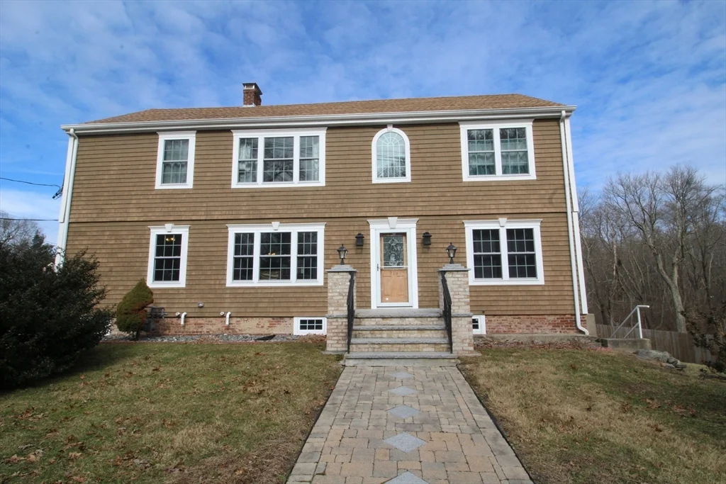 218 Thurber Ave, Attleboro