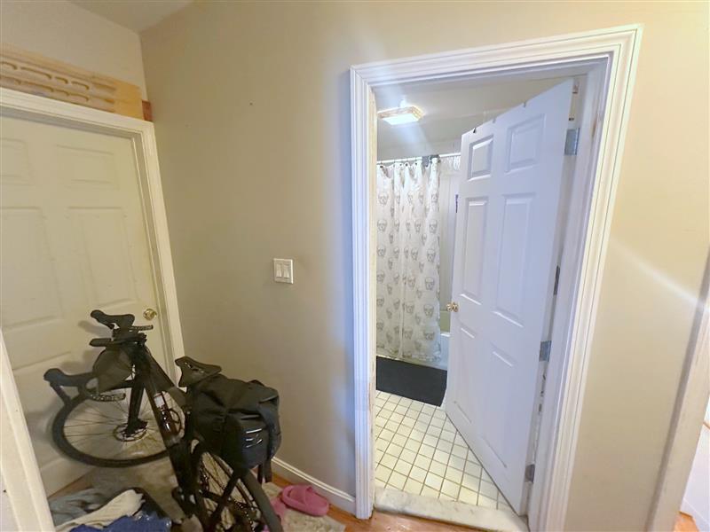 10 Rogers Ave, Powder House Square