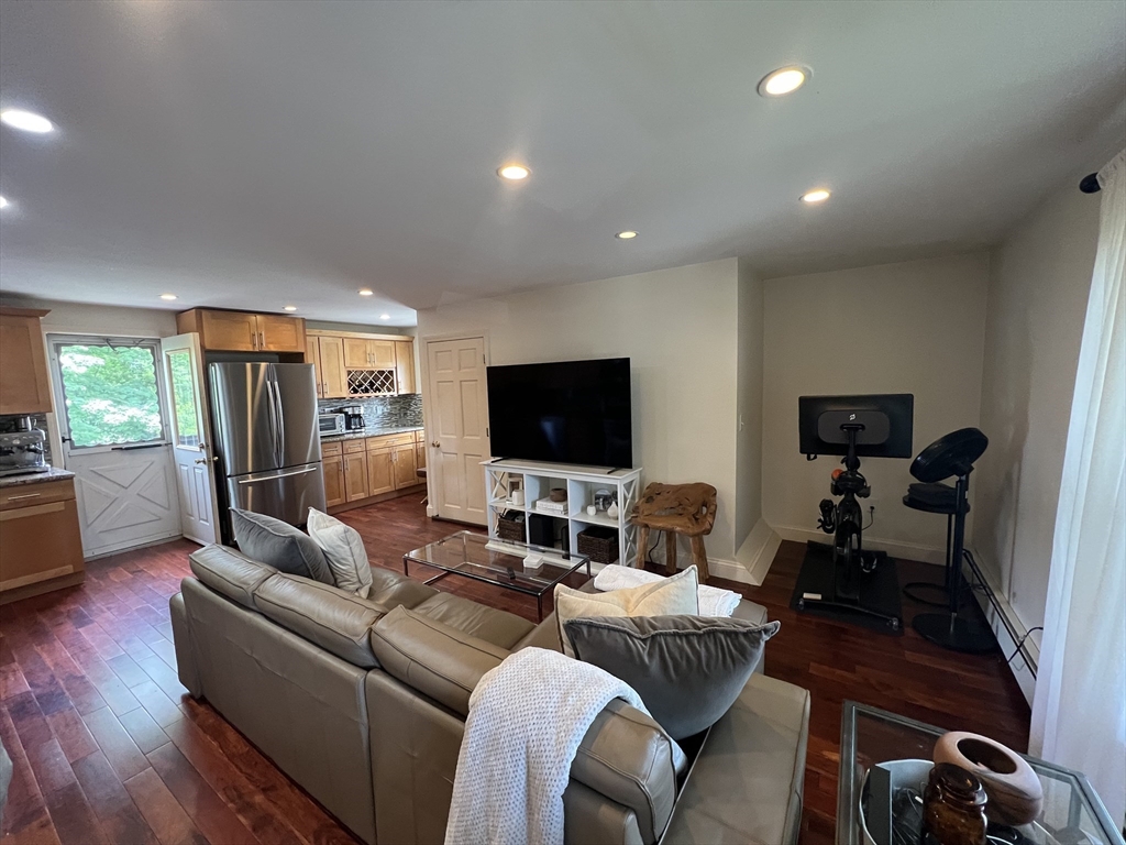 37-39 Spruce St, Winchester