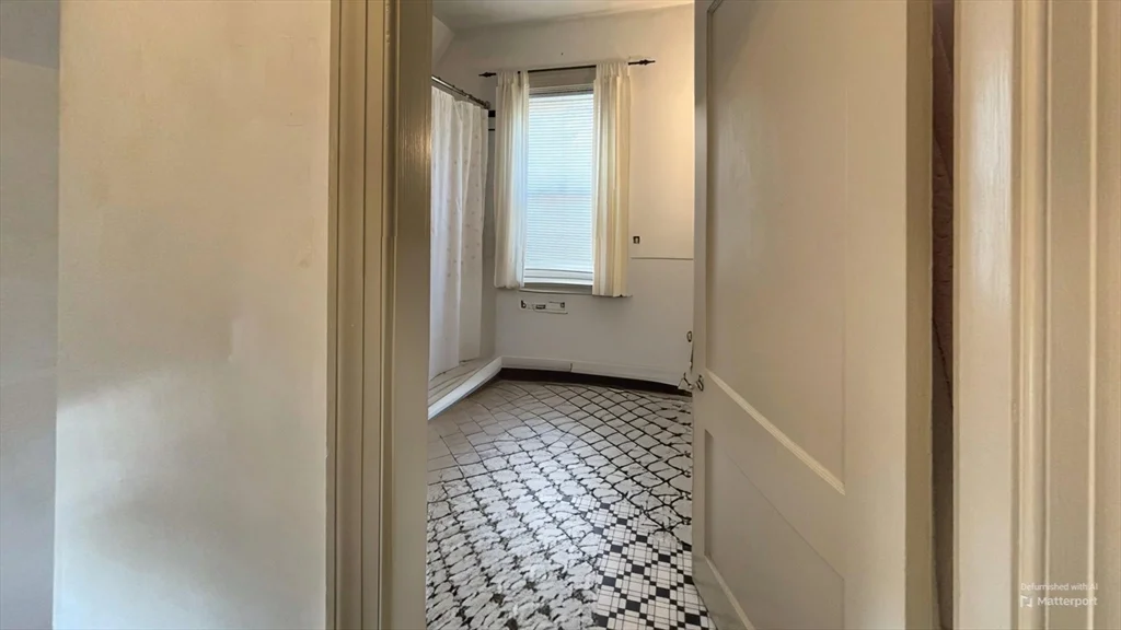 14 Tappan, Attleboro