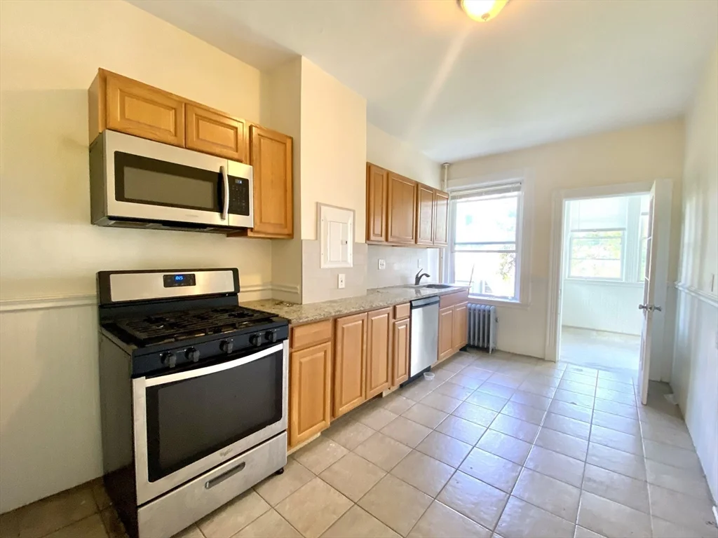144 Coolidge St, Coolidge Corner
