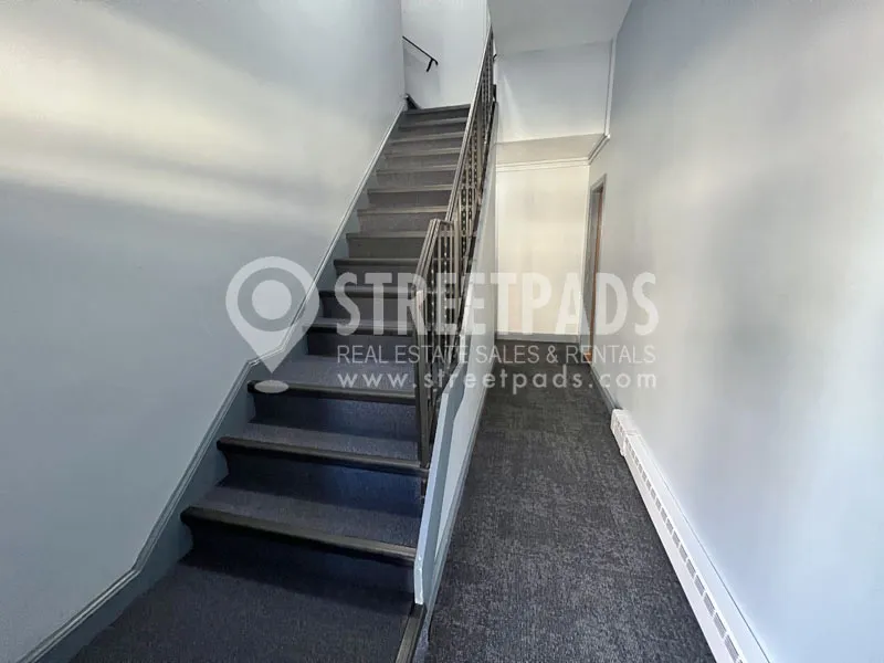 160 North Beacon St, Brighton