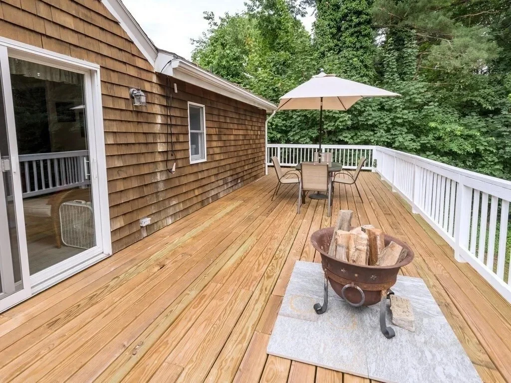 3 Hickory Ln, Auburn