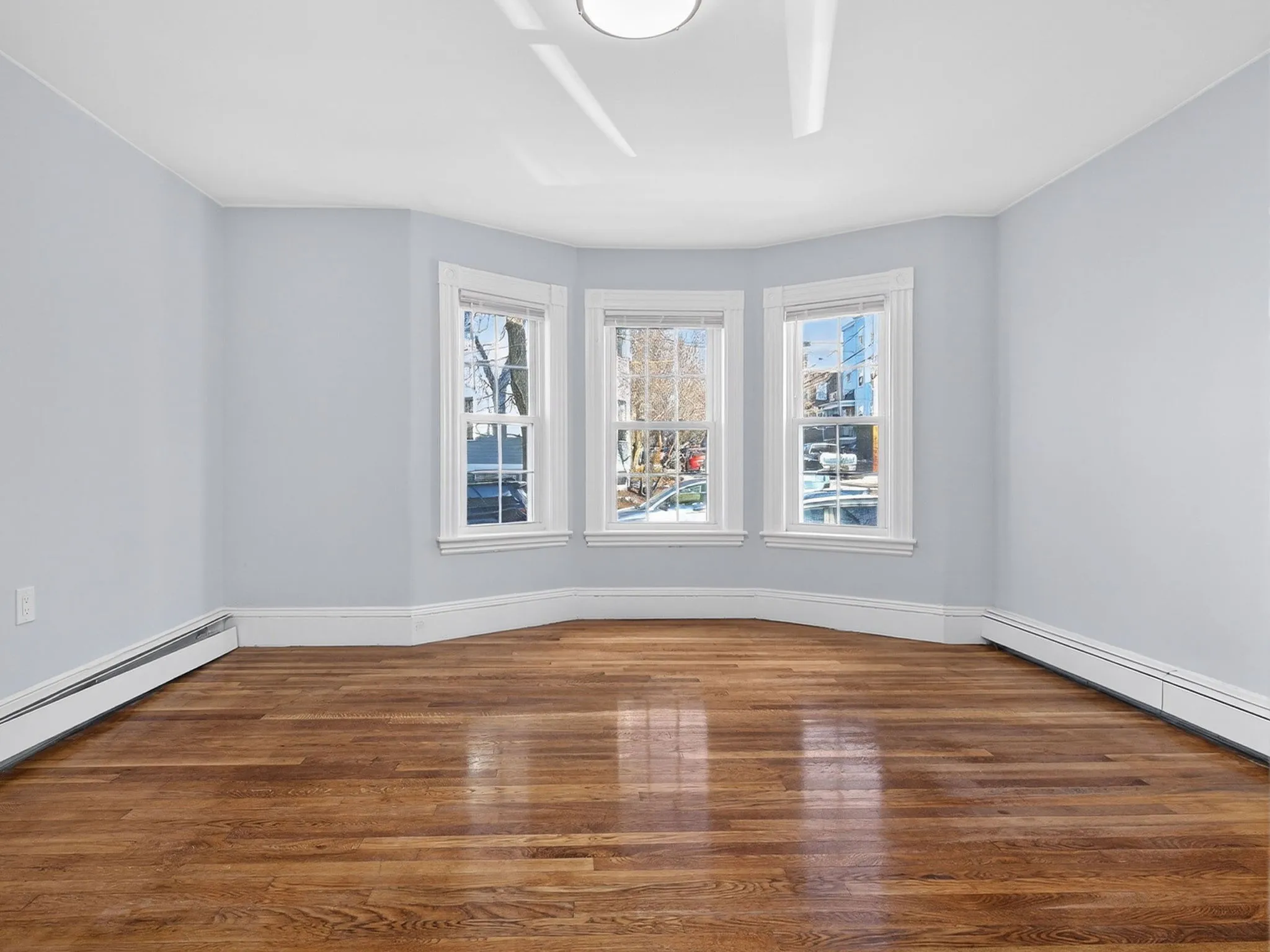 112 Woodstock St, West Somerville