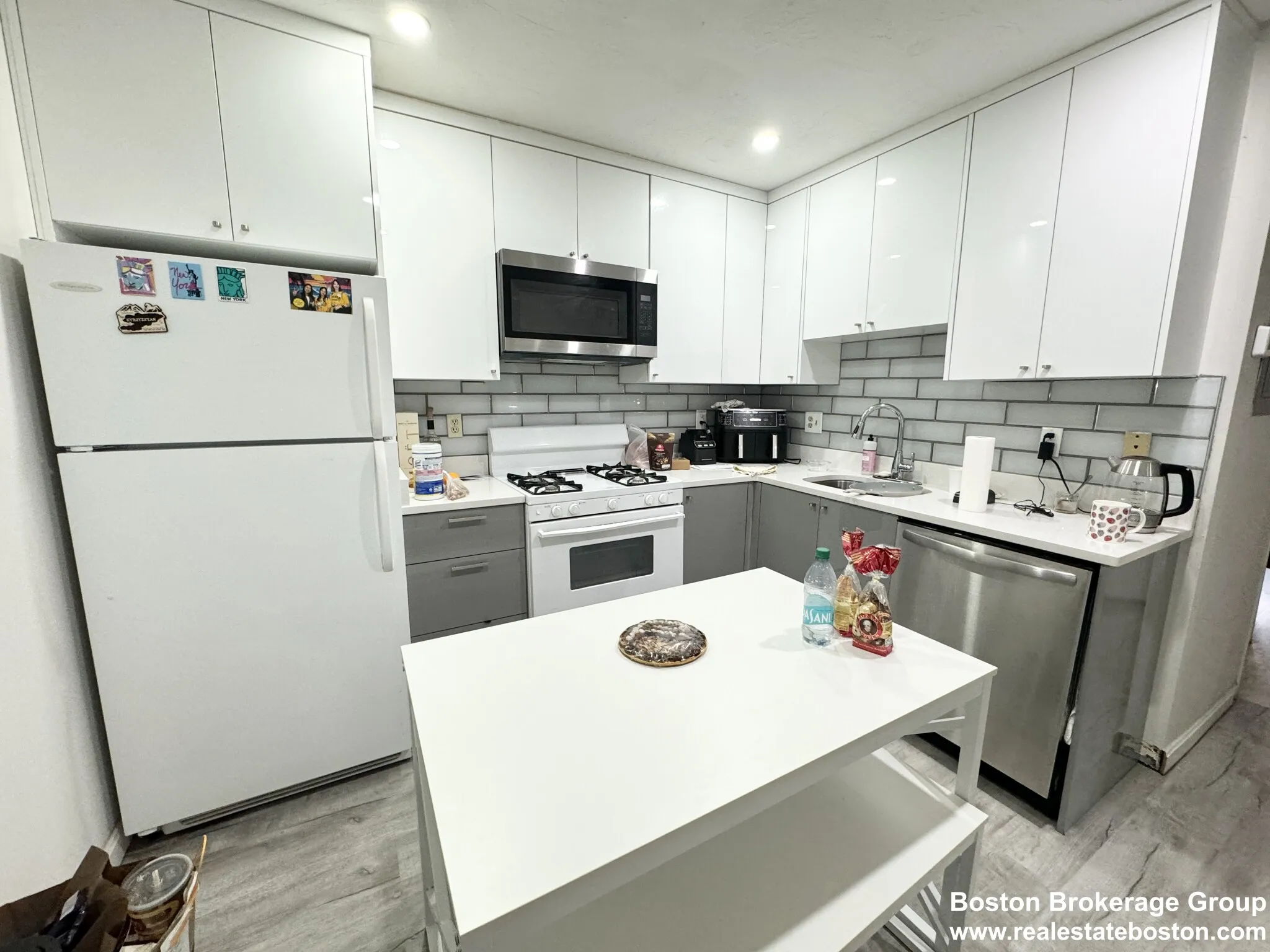 90 Hammond St, Roxbury