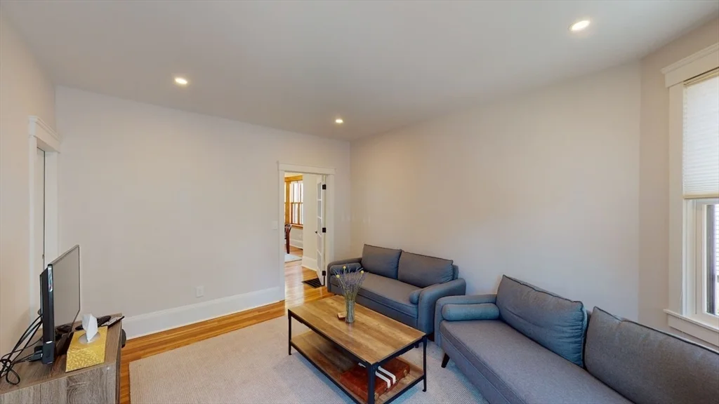 19 Creighton St, North Cambridge