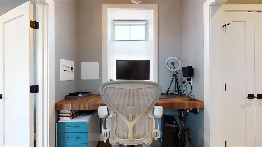 459 E 8th, South Boston