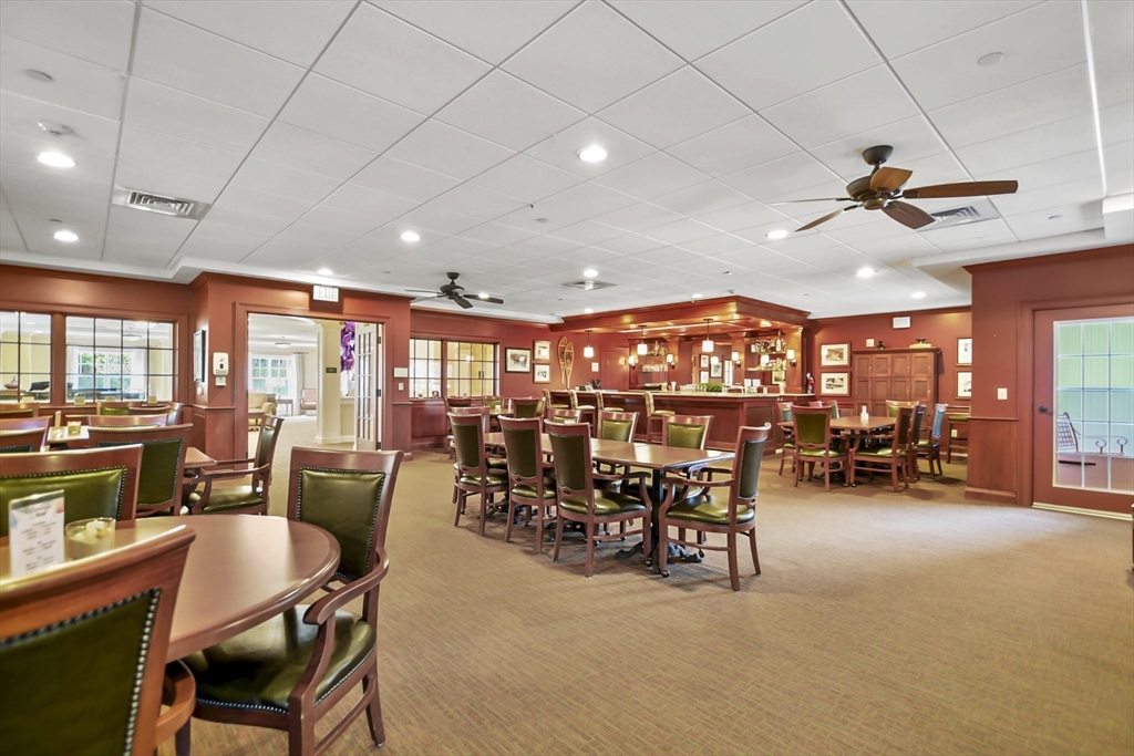 1275 Turnpike St, North Andover