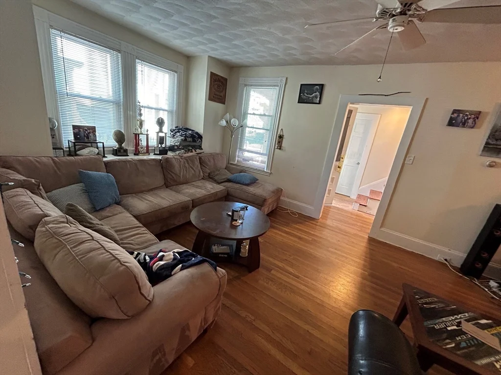 77 Bigelow St, Quincy