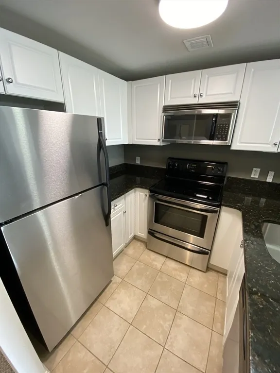 10 Museum Way, East Cambridge