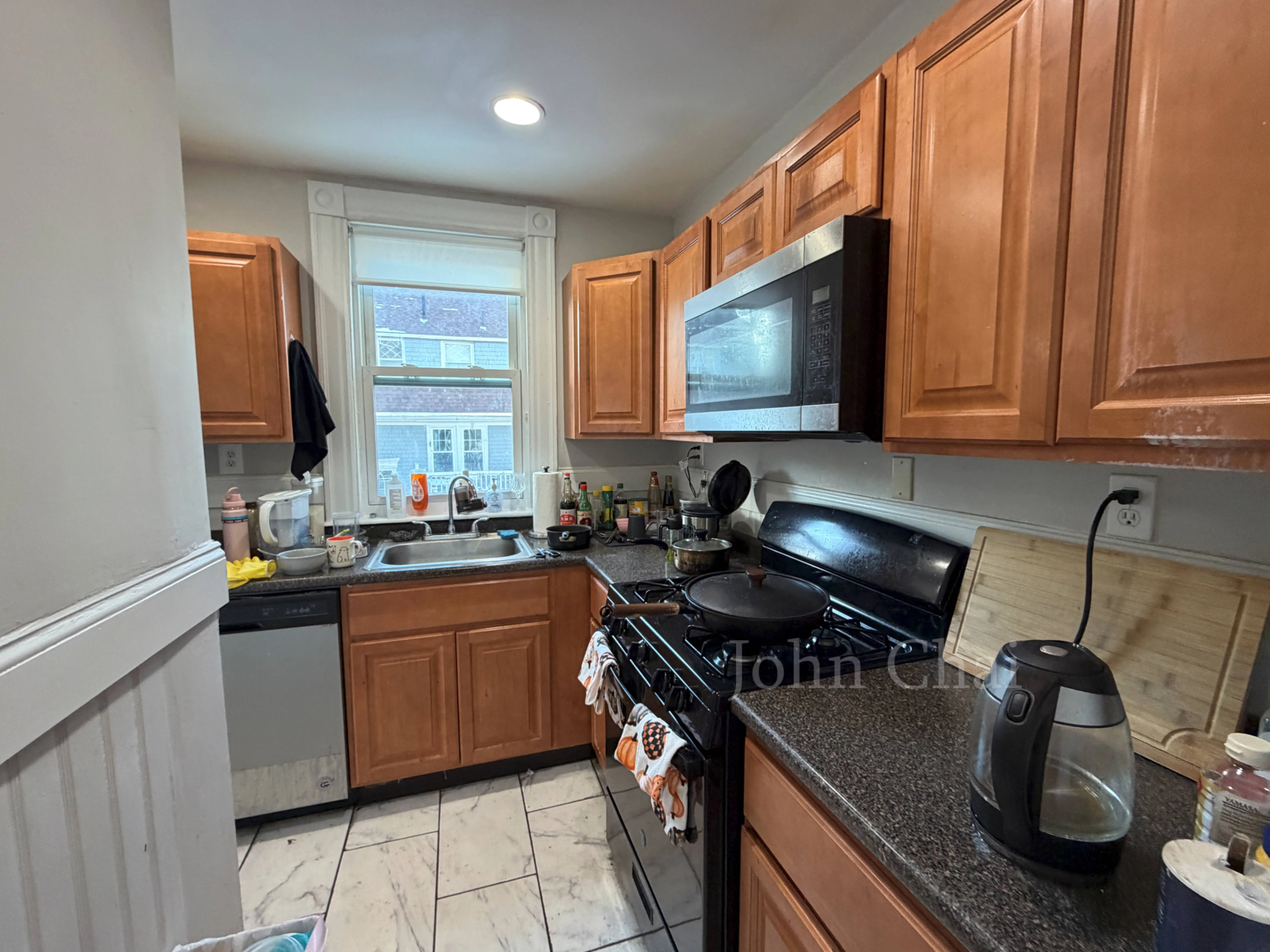 19 Braemore Rd, Brighton