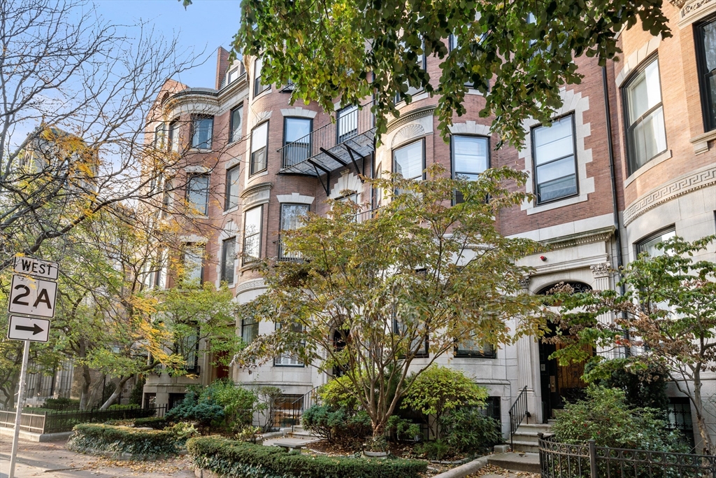 486 Beacon St, Back Bay