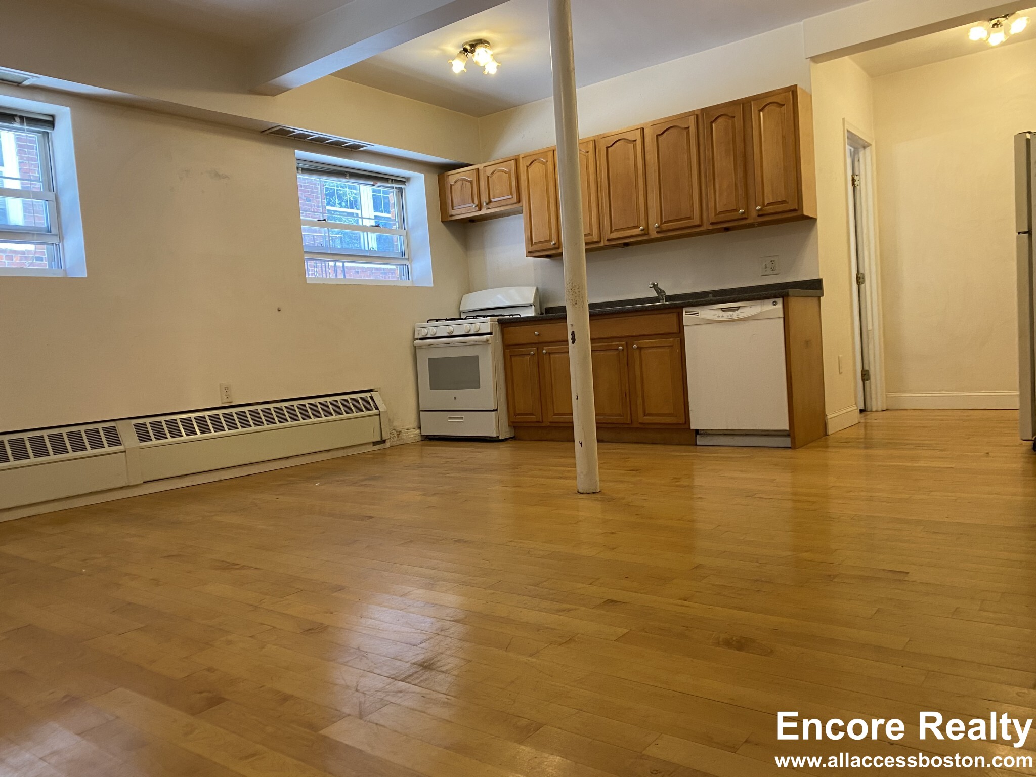 1555 Beacon St, Brookline