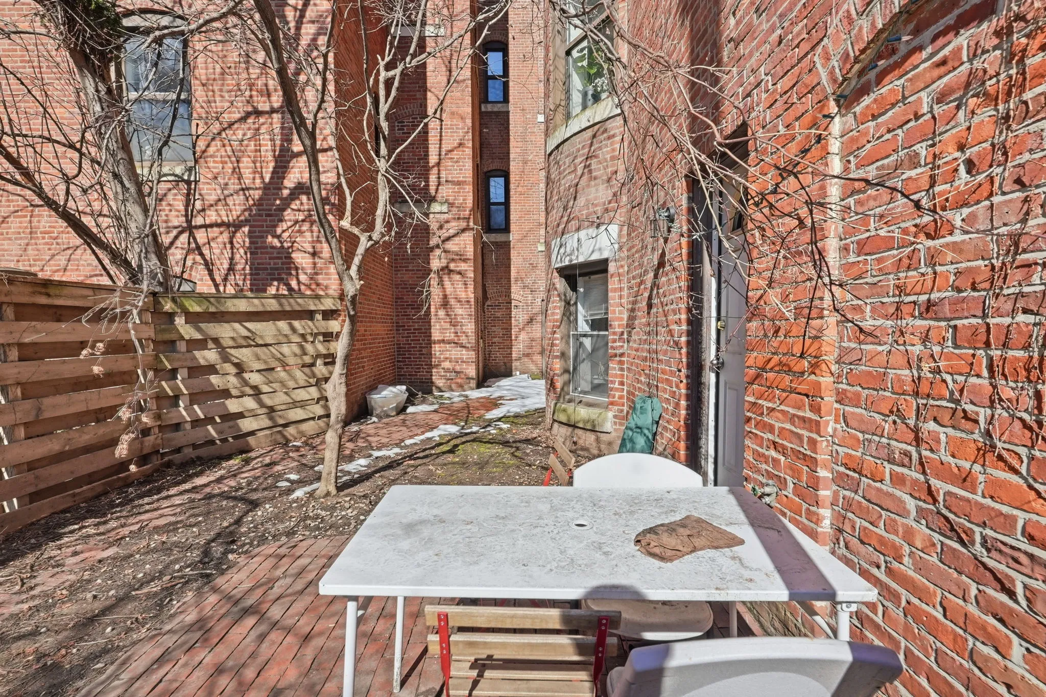 104 Gainsborough St, Fenway