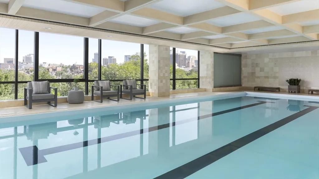 220 Boylston St, Downtown