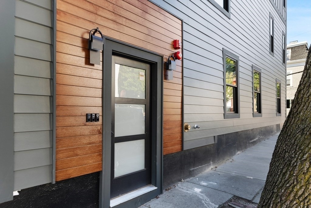 99 5th St, East Cambridge