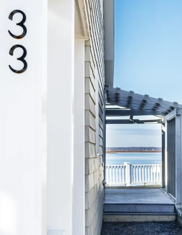 33 Eagle Hill Rd, Great Neck