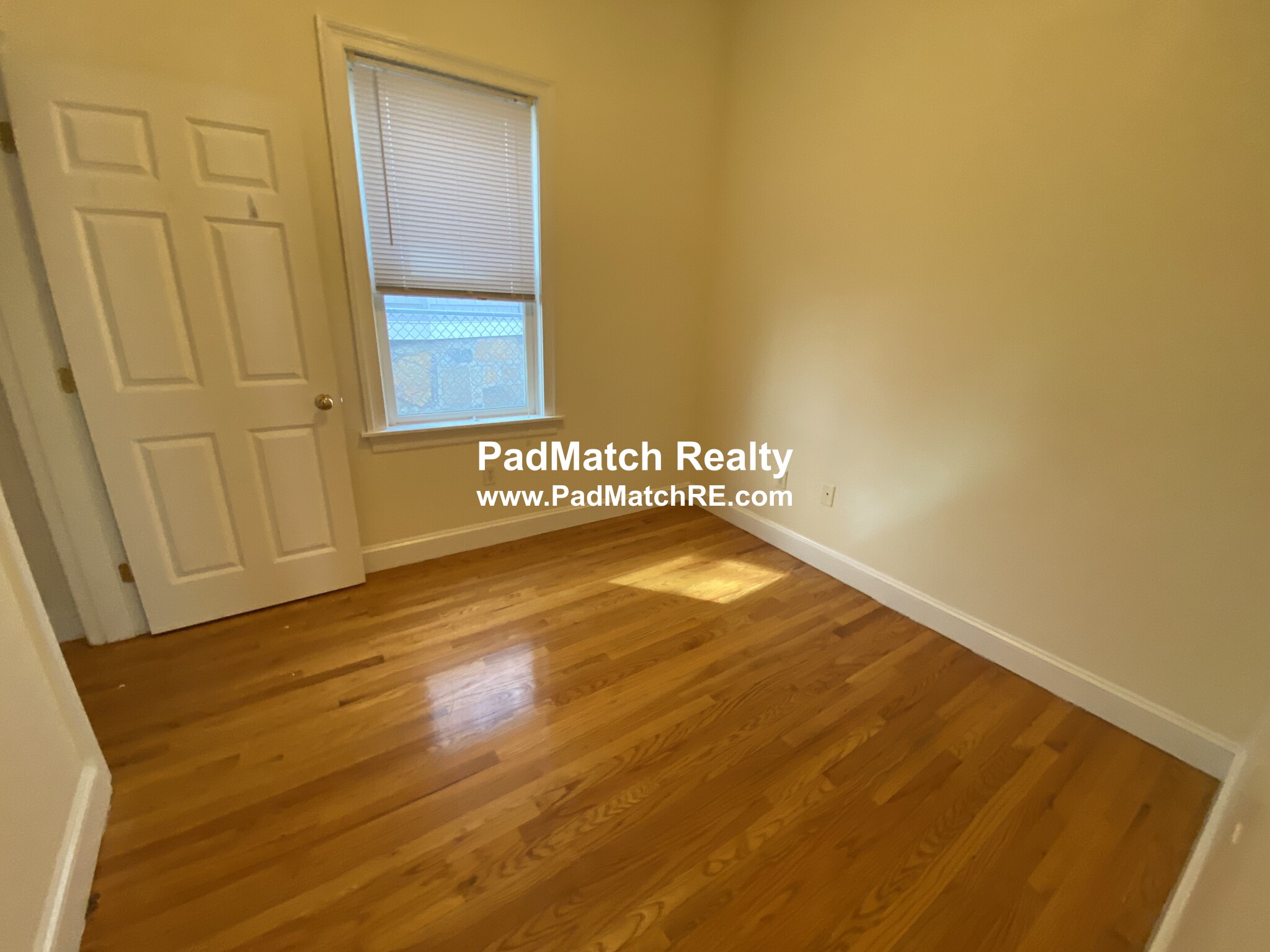 9 Gardner St, Allston