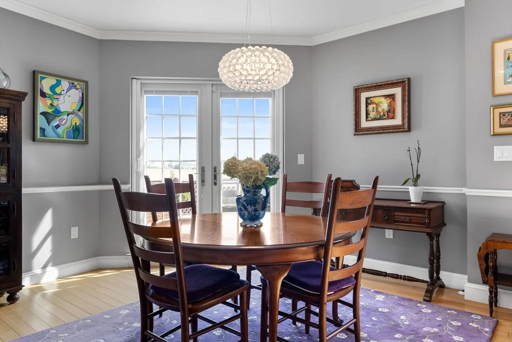 10 Vernon, Coolidge Corner