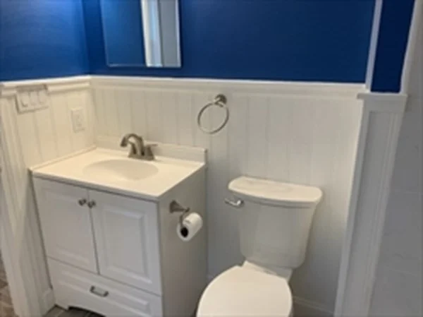 28 Paomet Rd, Weymouth