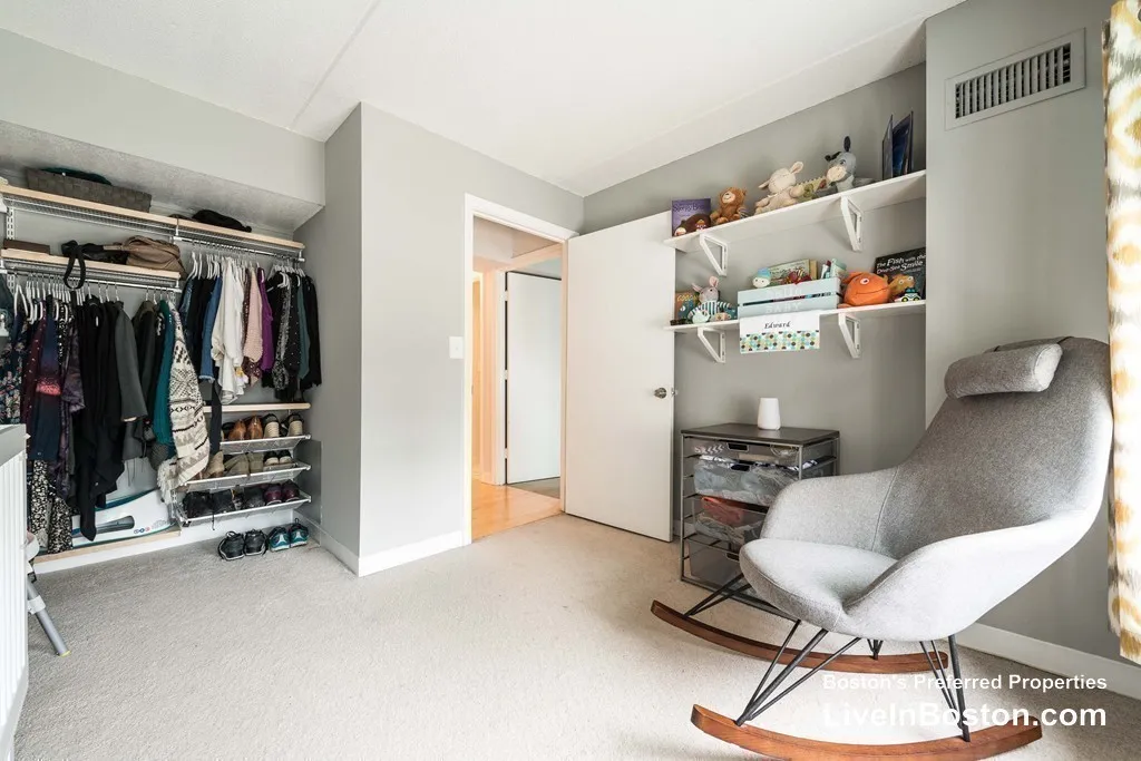 108 Peterborough St, Fenway