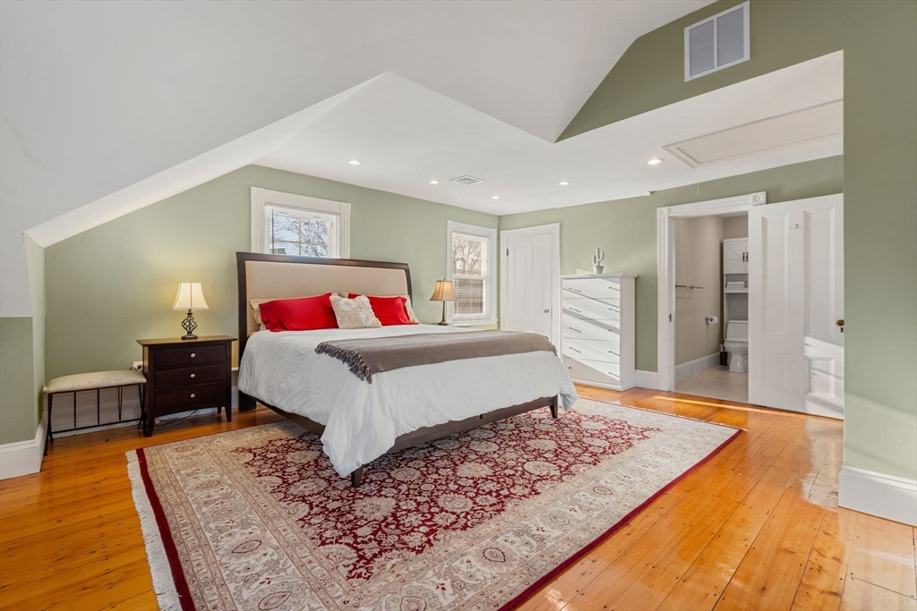 18 Wyman St, East Arlington