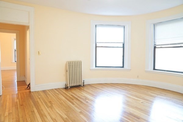 1091 Boylston St, Fenway