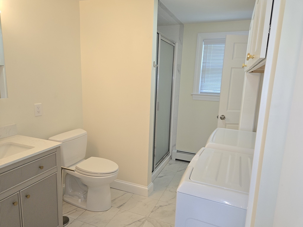 38 Main St, Pepperell