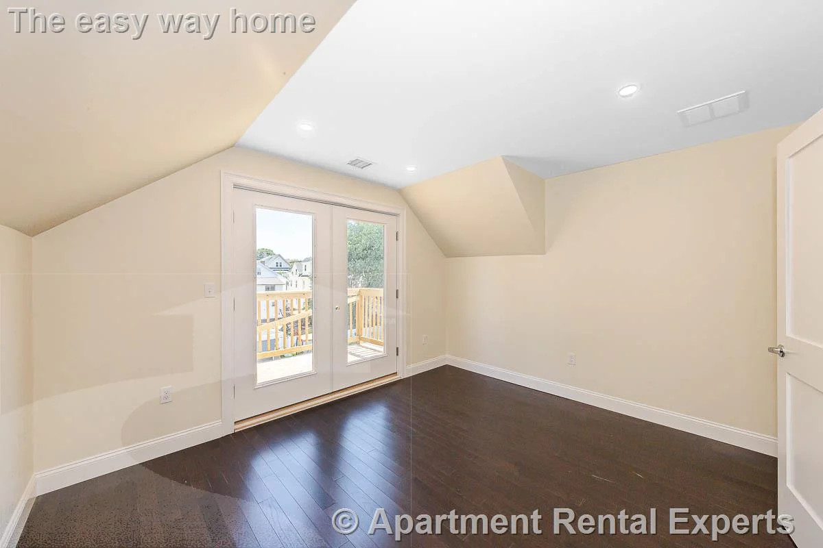 120 Jerome St, West Medford