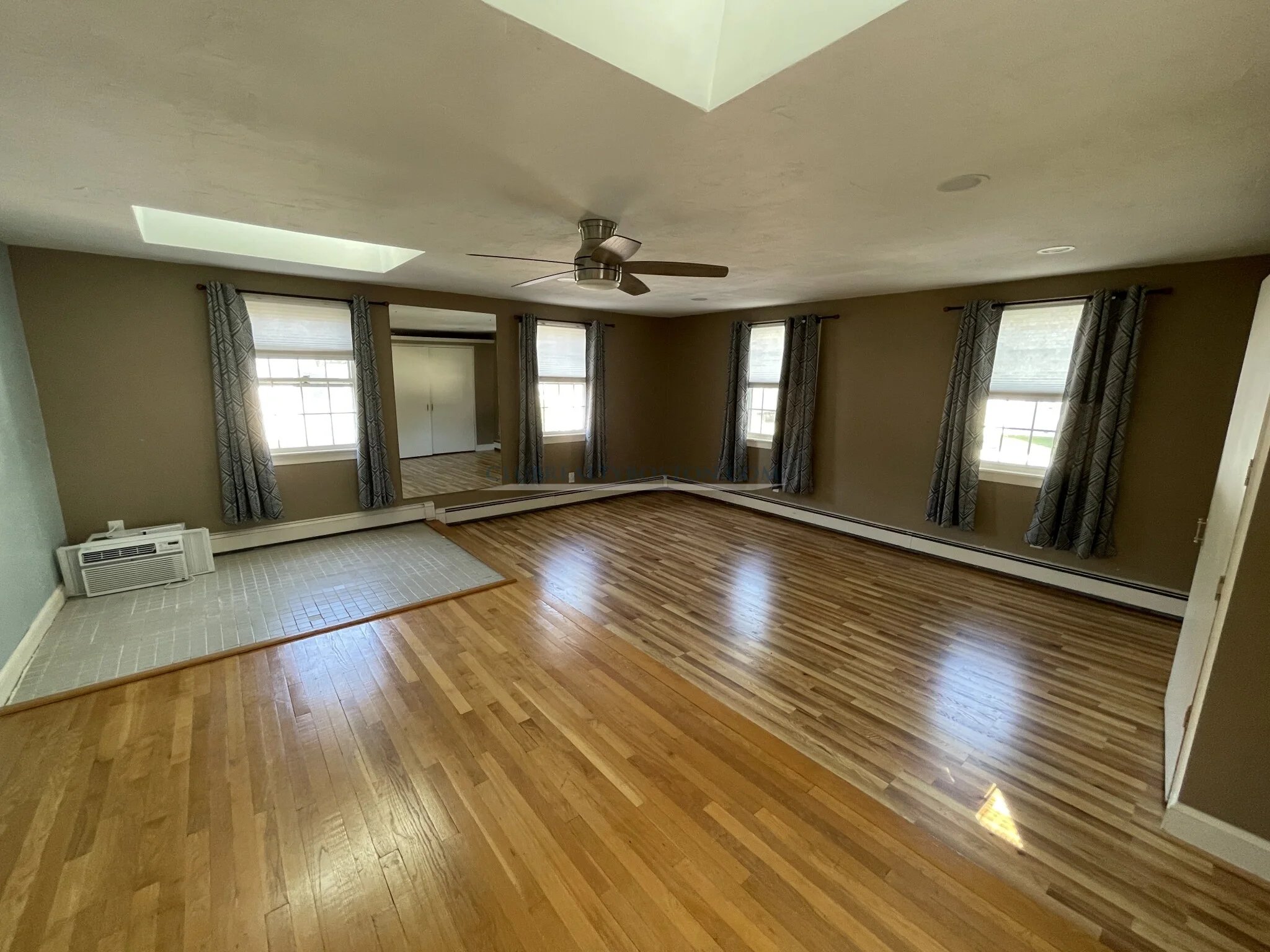 49 Beal Rd, Warrendale