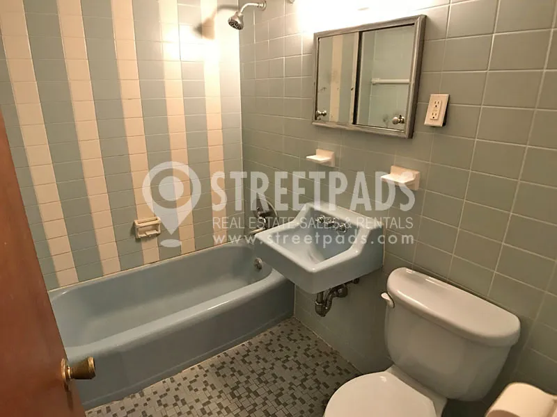 2018 Commonwealth Ave, Brighton