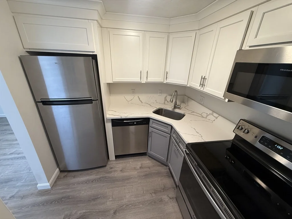 151 Providence Rd, Grafton